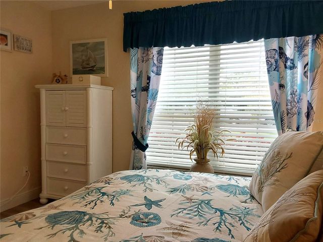 6643 3RD AVENUE N, St Petersburg, FL 33710