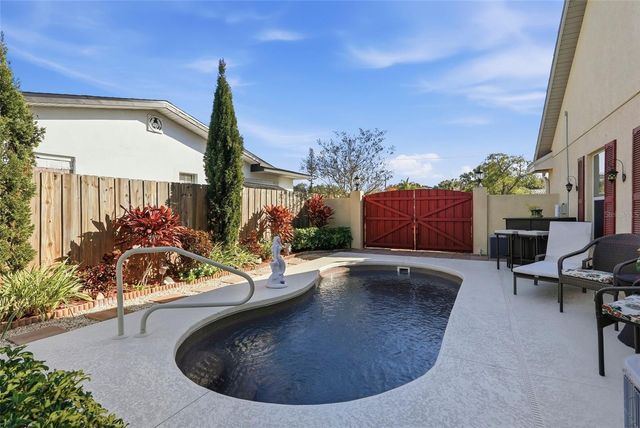 6643 3RD AVENUE N, St Petersburg, FL 33710