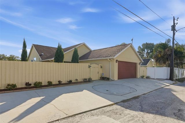 6643 3RD AVENUE N, St Petersburg, FL 33710