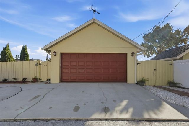 6643 3RD AVENUE N, St Petersburg, FL 33710