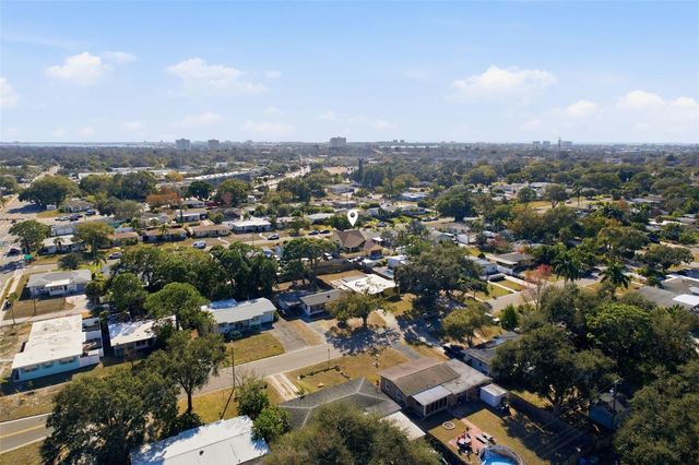 6643 3RD AVENUE N, St Petersburg, FL 33710