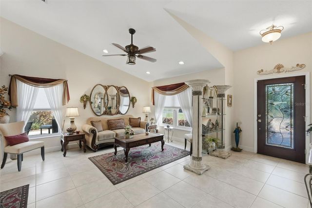 6643 3RD AVENUE N, St Petersburg, FL 33710