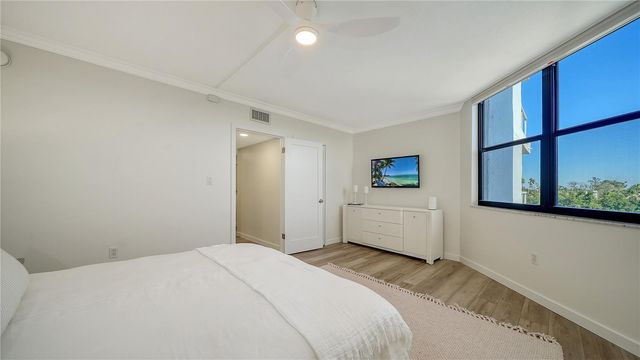 1000 LONGBOAT CLUB ROAD 403, Longboat Key, FL 34228