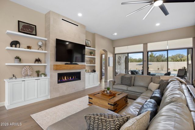 8084 E WINDWOOD Lane, Scottsdale, AZ 85255