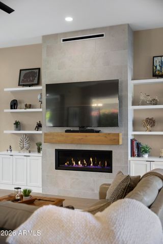 8084 E WINDWOOD Lane, Scottsdale, AZ 85255