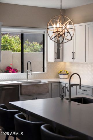 8084 E WINDWOOD Lane, Scottsdale, AZ 85255