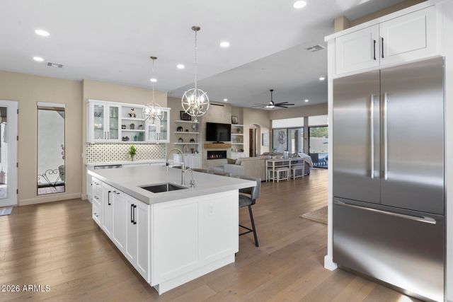 8084 E WINDWOOD Lane, Scottsdale, AZ 85255