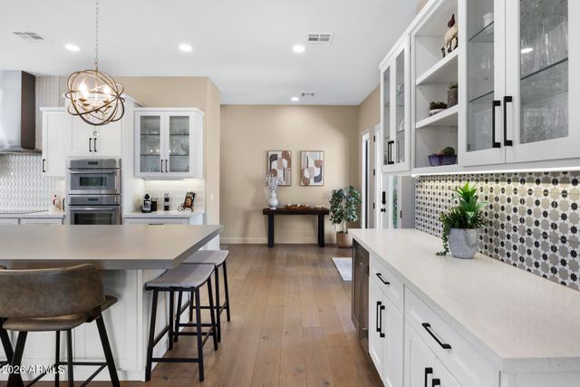 8084 E WINDWOOD Lane, Scottsdale, AZ 85255