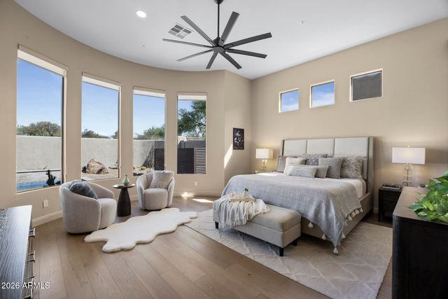 8084 E WINDWOOD Lane, Scottsdale, AZ 85255