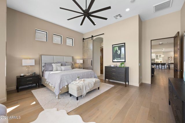 8084 E WINDWOOD Lane, Scottsdale, AZ 85255