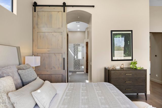 8084 E WINDWOOD Lane, Scottsdale, AZ 85255