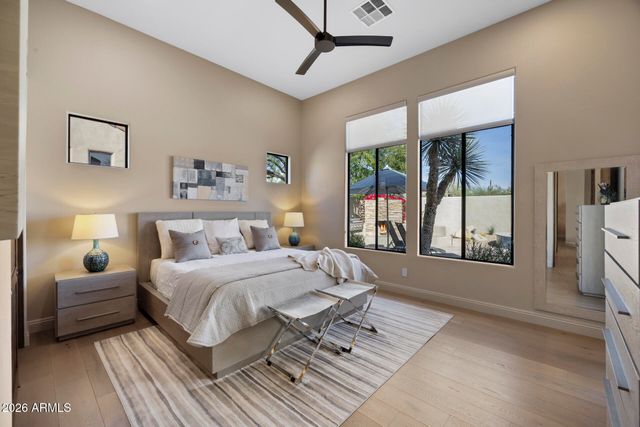 8084 E WINDWOOD Lane, Scottsdale, AZ 85255