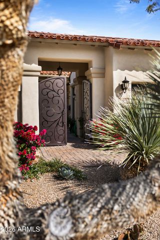 8084 E WINDWOOD Lane, Scottsdale, AZ 85255