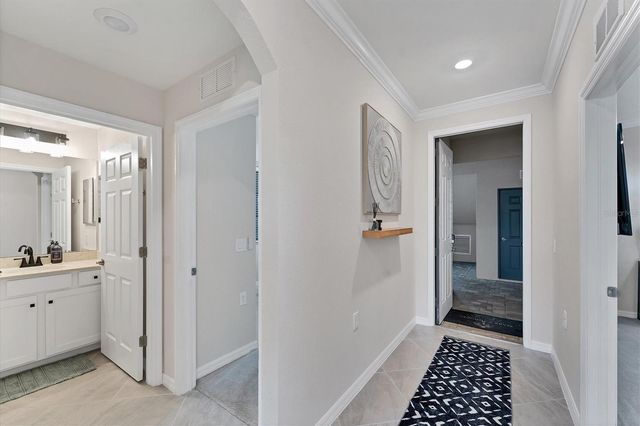 17704 GAWTHROP DRIVE 102, Bradenton, FL 34211