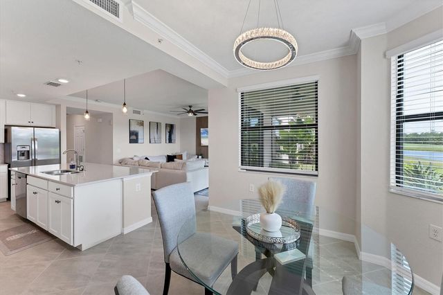 17704 GAWTHROP DRIVE 102, Bradenton, FL 34211