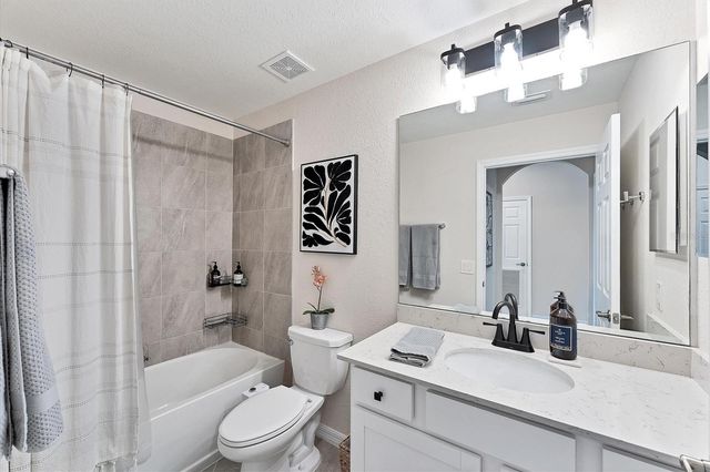 17704 GAWTHROP DRIVE 102, Bradenton, FL 34211
