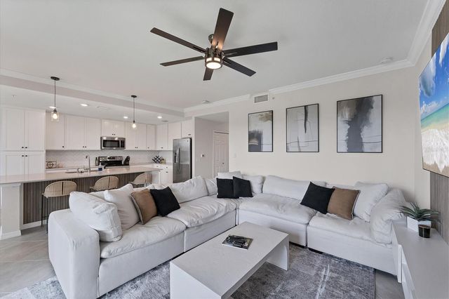 17704 GAWTHROP DRIVE 102, Bradenton, FL 34211