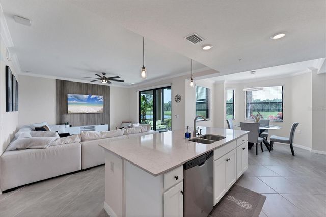 17704 GAWTHROP DRIVE 102, Bradenton, FL 34211