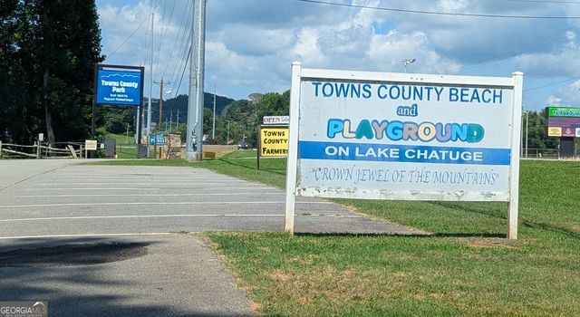 1565 Davis Road, Hiawassee, GA 30546