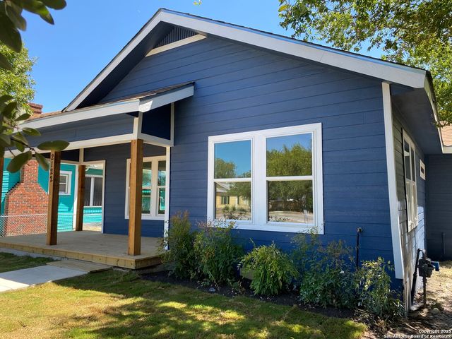 2122 CINCINNATI AVE, San Antonio, TX 78228