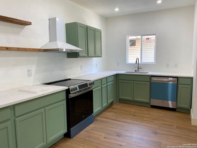 2122 CINCINNATI AVE, San Antonio, TX 78228