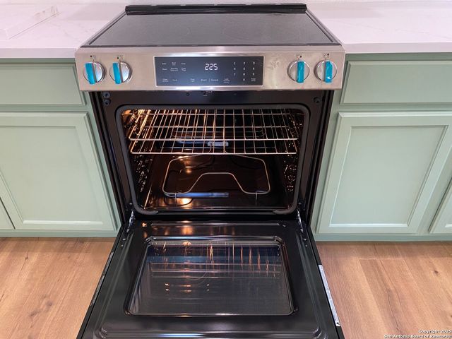 2122 CINCINNATI AVE, San Antonio, TX 78228