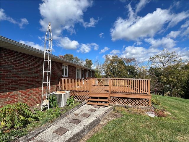 5016 Township Road 404, Millersburg, OH 44654