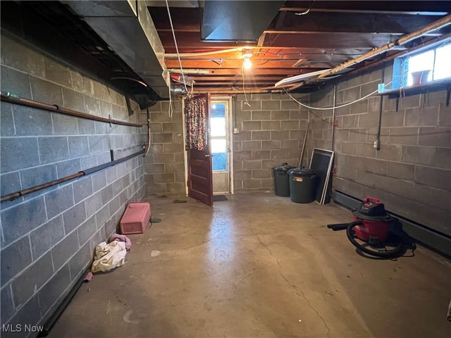 5016 Township Road 404, Millersburg, OH 44654