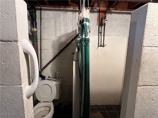 5016 Township Road 404, Millersburg, OH 44654