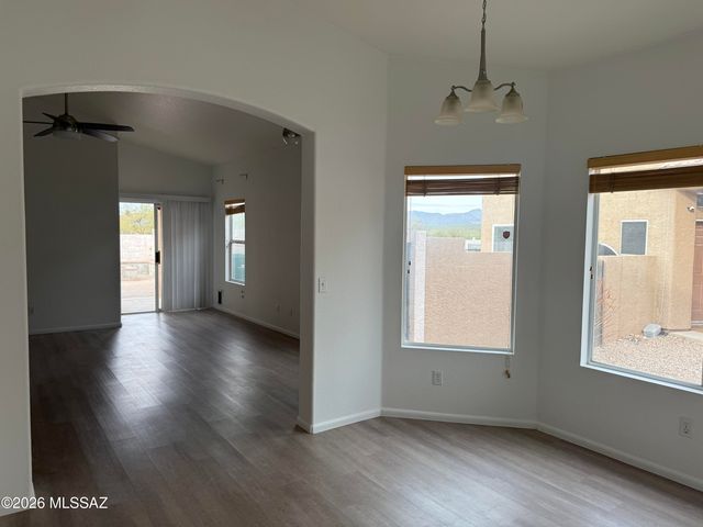 9435 N Painted Sky Drive, Tucson, AZ 85743