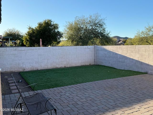 9435 N Painted Sky Drive, Tucson, AZ 85743