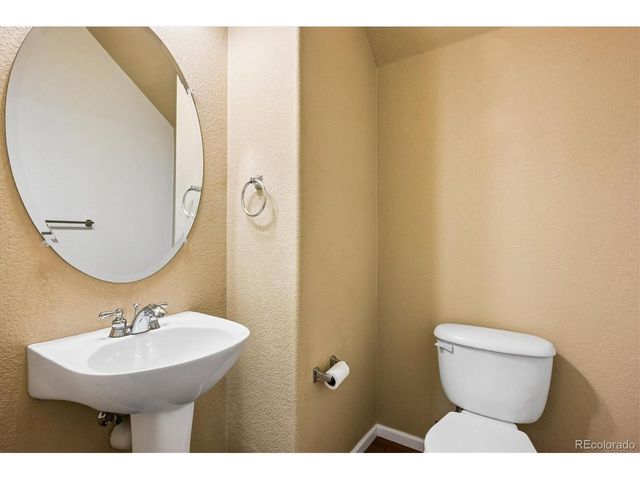 8966 E Nichols Pl, Centennial, CO 80112
