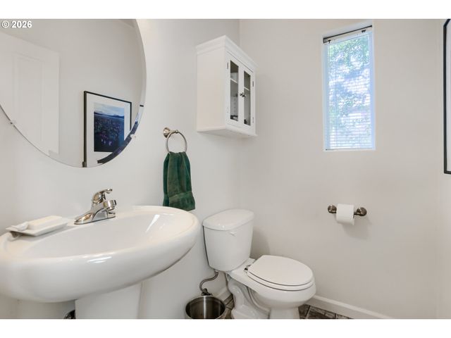 595 Nw 118TH Ave 101, Portland, OR 97229