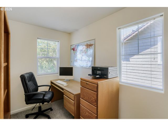 595 Nw 118TH Ave 101, Portland, OR 97229