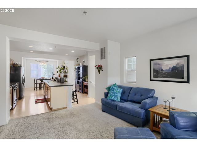 595 Nw 118TH Ave 101, Portland, OR 97229