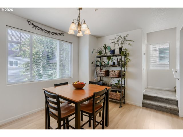 595 Nw 118TH Ave 101, Portland, OR 97229