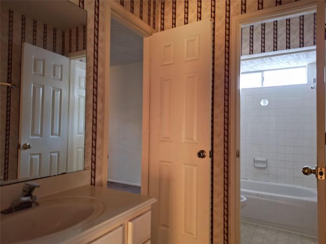 2906 Little Branch Court, Houston, TX 77082