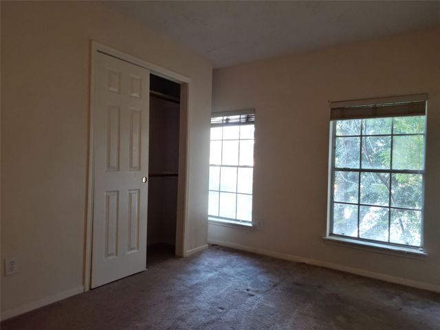 2906 Little Branch Court, Houston, TX 77082