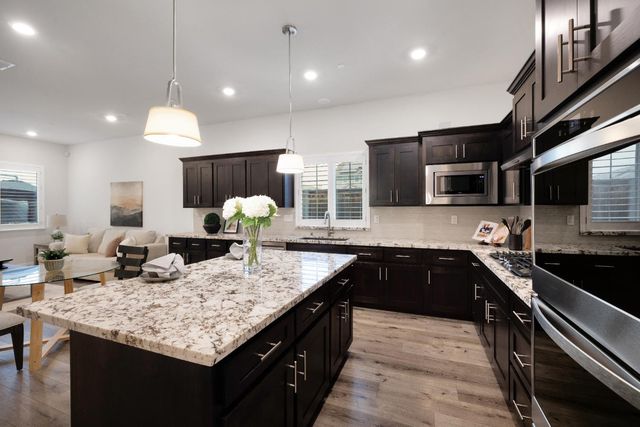 200 Moisant Ct, Lincoln, CA 95648