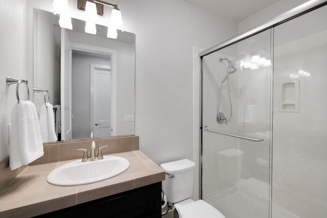 200 Moisant Ct, Lincoln, CA 95648