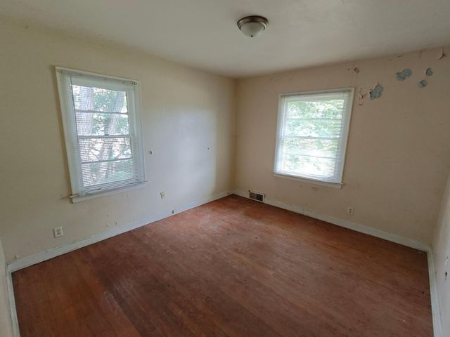 5925 Forest Avenue, Gary, IN 46403