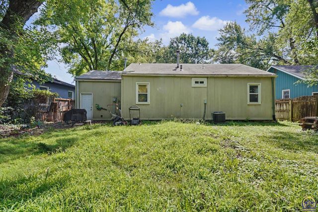 1911 Tennessee St, Lawrence, KS 66046