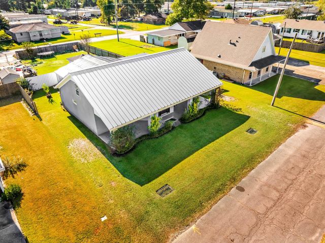 117 Crestwood Dr, Houma, LA 70364