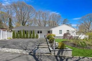 3 Aron Street, Smithtown, NY 11787