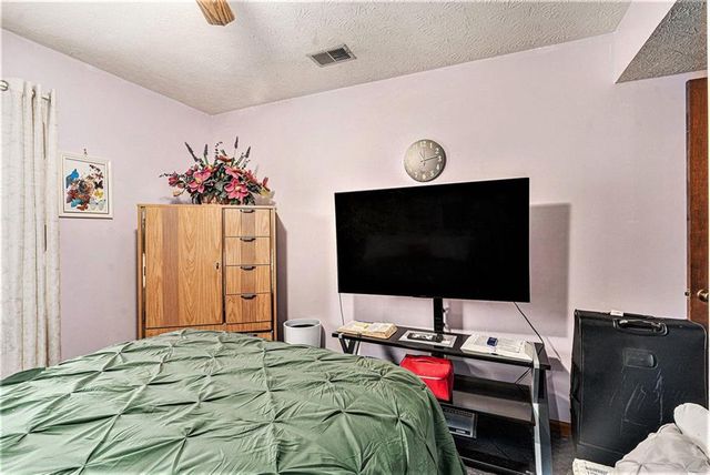 1913 Amberwood Court, Griffin, GA 30223