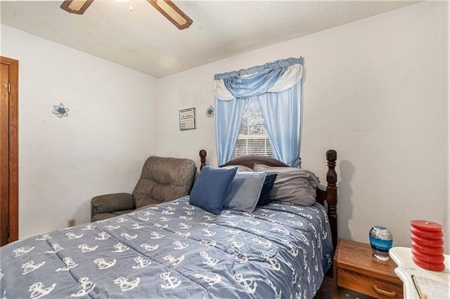 1913 Amberwood Court, Griffin, GA 30223