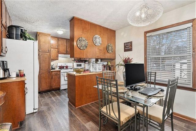 1913 Amberwood Court, Griffin, GA 30223