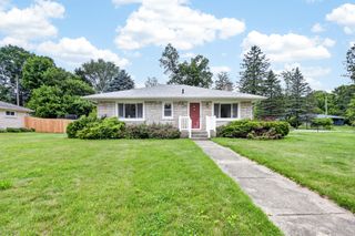 75 Hillside Drive, Pennfield Twp, MI 49017