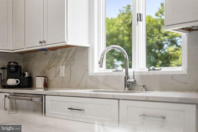 111 MT AIRY HARBOURTON RD, Lambertville, NJ 08530