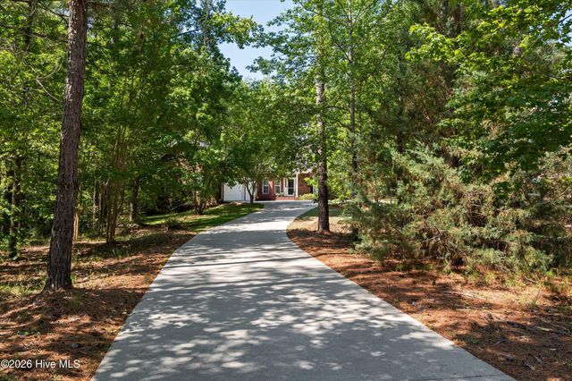 131 Cypress Drive, Mc Cormick, SC 29835